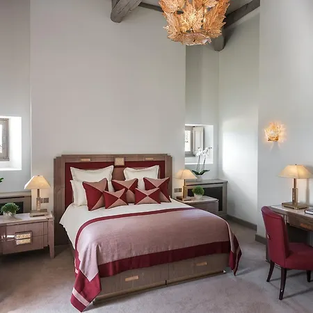 Chateau Lafaurie-peyraguey & Restaurant Lalique 5* Bommes