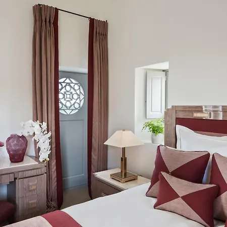 Hotel Chateau Lafaurie-peyraguey & Restaurant Lalique