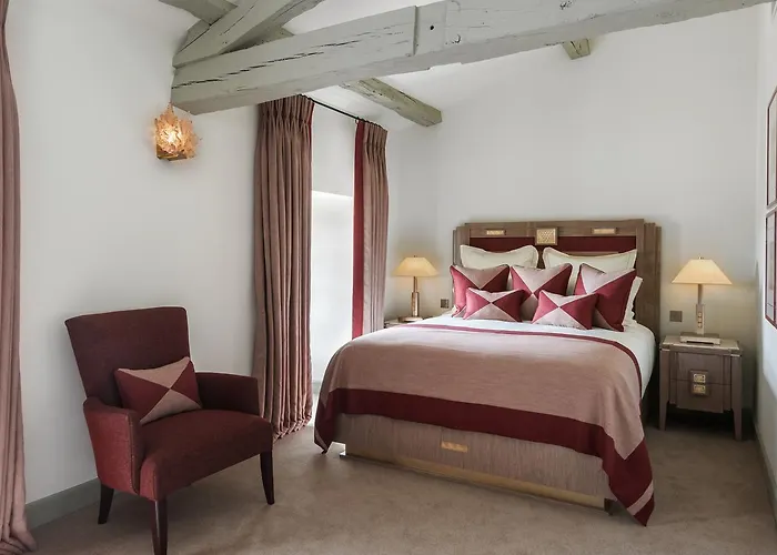 Hotel Chateau Lafaurie-peyraguey & Restaurant Lalique Bommes