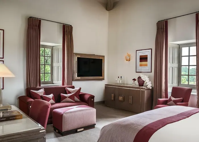 Chateau Lafaurie-peyraguey & Restaurant Lalique Hotel